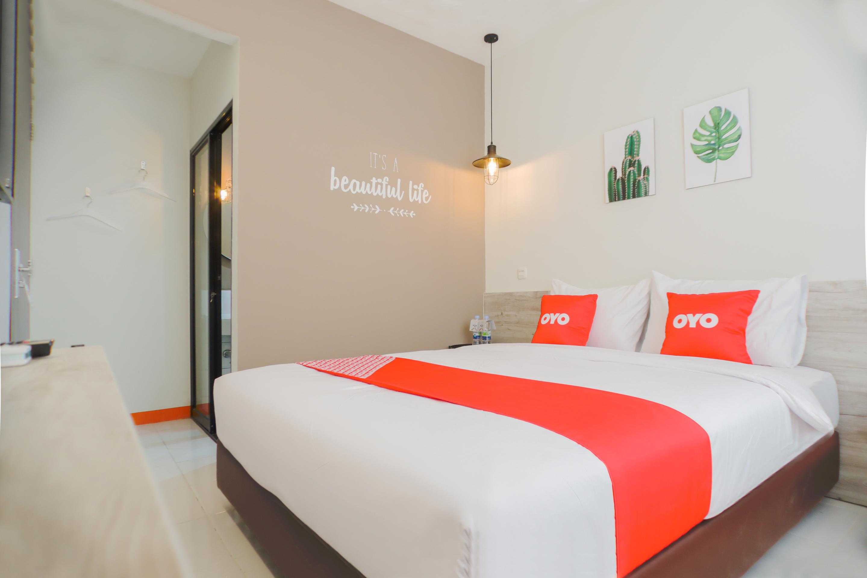 Capital O 281 Hotelo Jakarta Exterior photo
