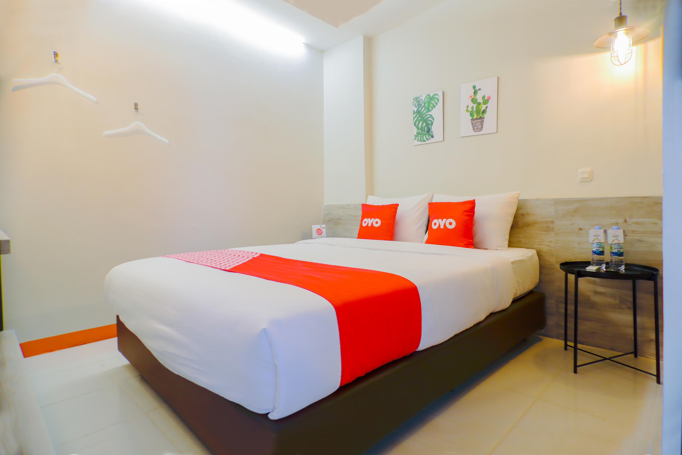 Capital O 281 Hotelo Jakarta Exterior photo